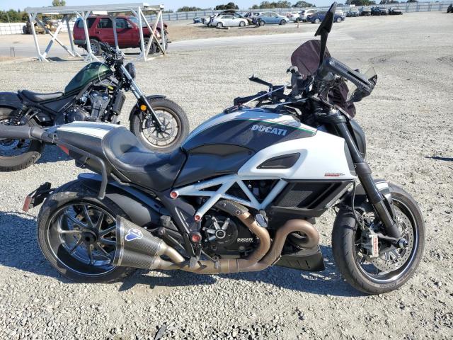  Salvage Ducati Diavel