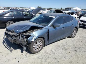  Salvage Mazda 3