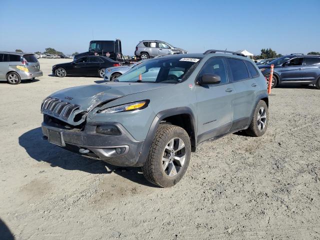  Salvage Jeep Cherokee