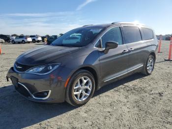  Salvage Chrysler Pacifica