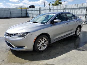  Salvage Chrysler 200