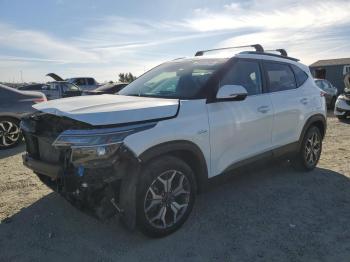  Salvage Kia Seltos