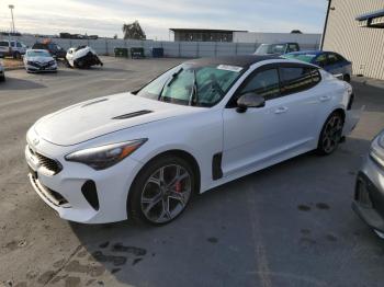  Salvage Kia Stinger