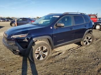  Salvage Jeep Cherokee