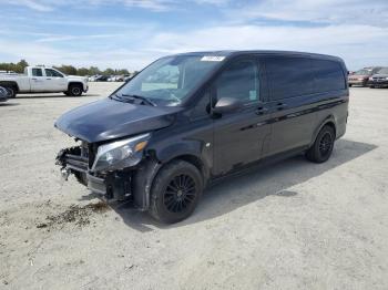  Salvage Mercedes-Benz Metris