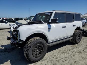  Salvage Ford Bronco