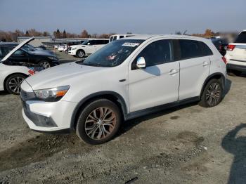  Salvage Mitsubishi Outlander