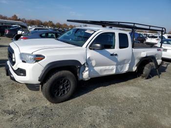  Salvage Toyota Tacoma