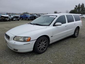  Salvage Volvo V70