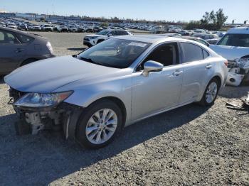  Salvage Lexus Es