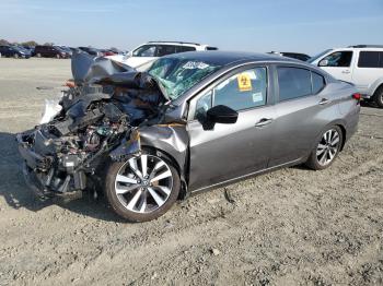  Salvage Nissan Versa