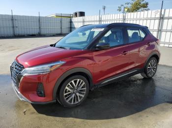  Salvage Nissan Kicks