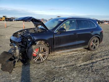  Salvage Porsche Cayenne