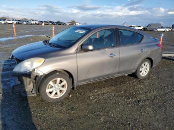  Salvage Nissan Versa