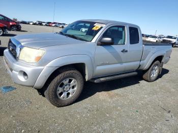  Salvage Toyota Tacoma