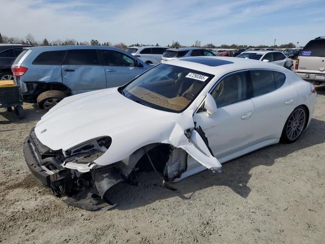  Salvage Porsche Panamera