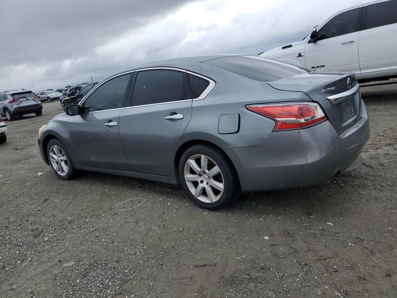 Nissan Altima 2.5 Image 3
