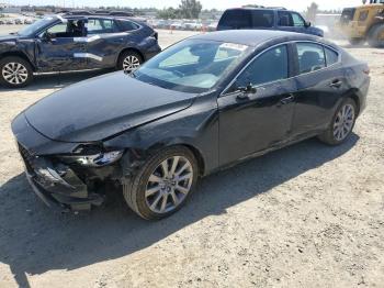  Salvage Mazda 3