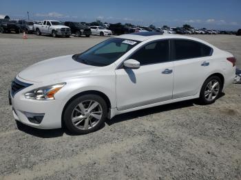  Salvage Nissan Altima