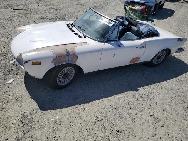  Salvage FIAT 124 Spider