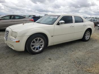  Salvage Chrysler 300