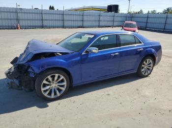  Salvage Chrysler 300