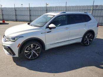  Salvage Volkswagen Tiguan