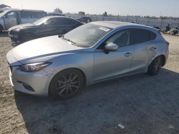  Salvage Mazda 3
