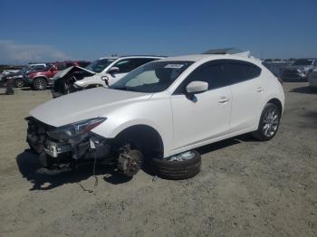  Salvage Mazda 3