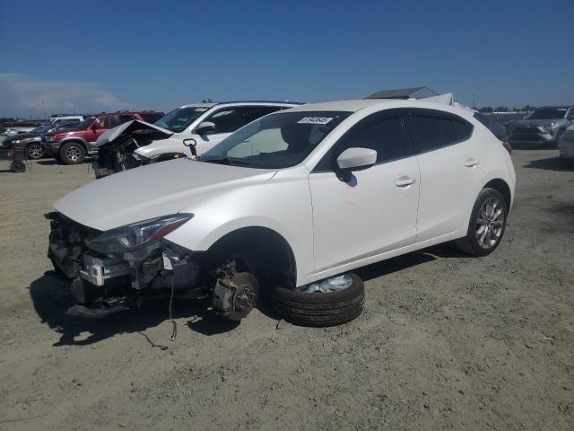  Salvage Mazda 3