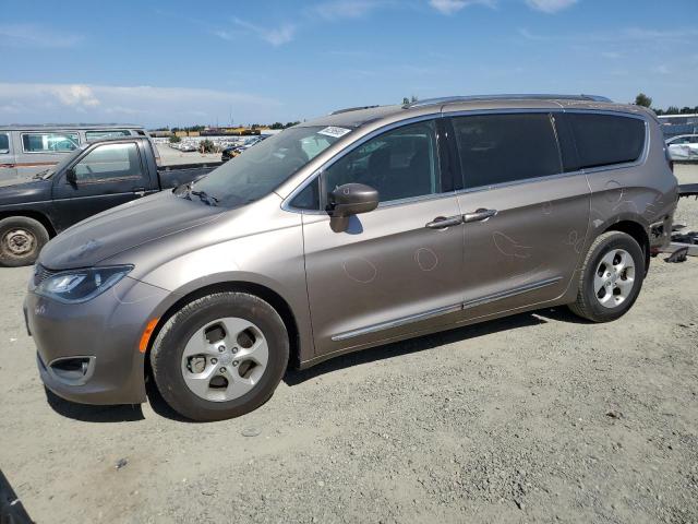  Salvage Chrysler Pacifica