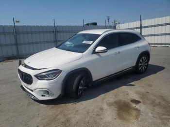  Salvage Mercedes-Benz GLA