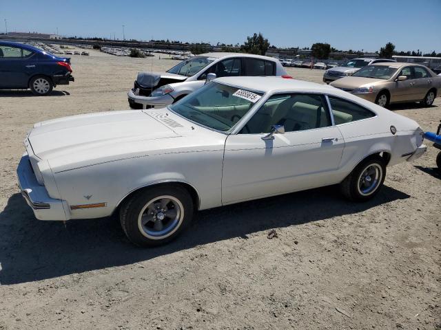  Salvage Ford Mustang
