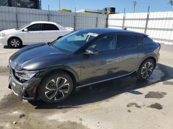  Salvage Kia EV6