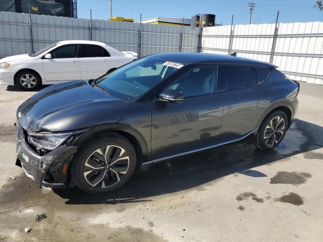  Salvage Kia EV6