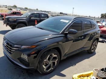  Salvage Hyundai TUCSON