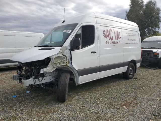  Salvage Mercedes-Benz Sprinter
