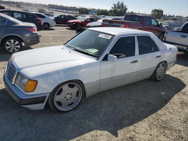  Salvage Mercedes-Benz 300-Class