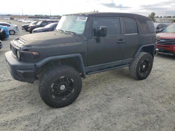  Salvage Toyota FJ Cruiser