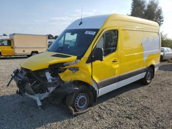  Salvage Mercedes-Benz Sprinter