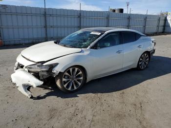  Salvage Nissan Maxima