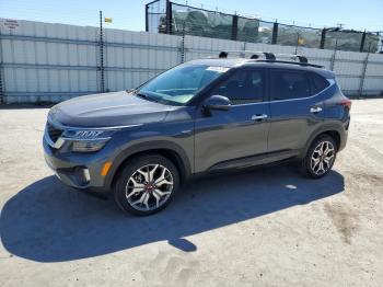  Salvage Kia Seltos