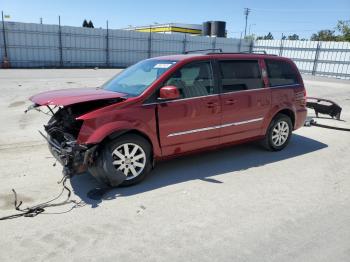  Salvage Chrysler Minivan