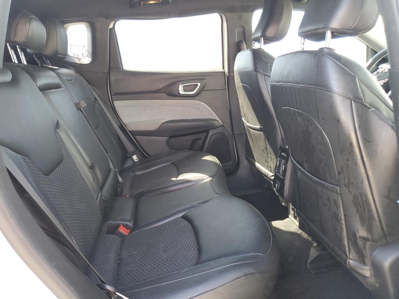 Jeep Compass Latitude Image 8