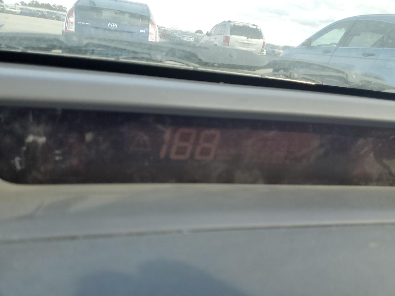 Toyota Prius Image 8