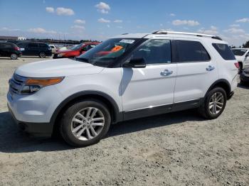  Salvage Ford Explorer