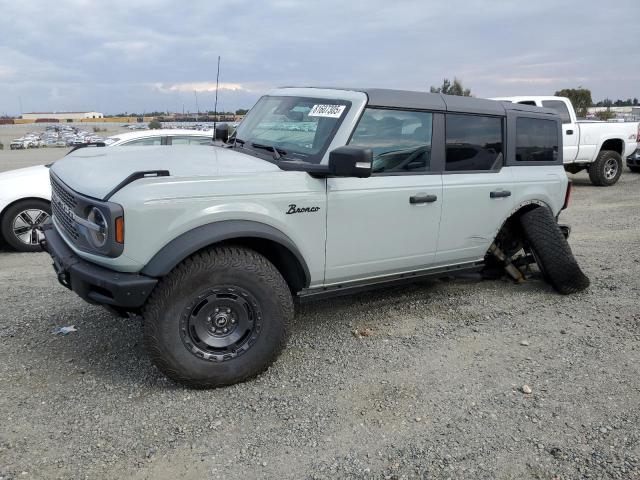  Salvage Ford Bronco