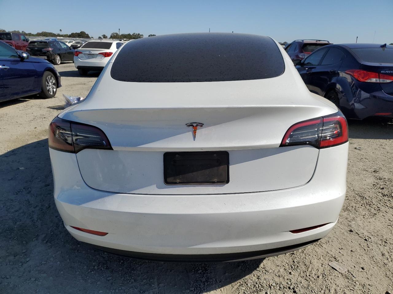 Tesla Model 3 Image 4