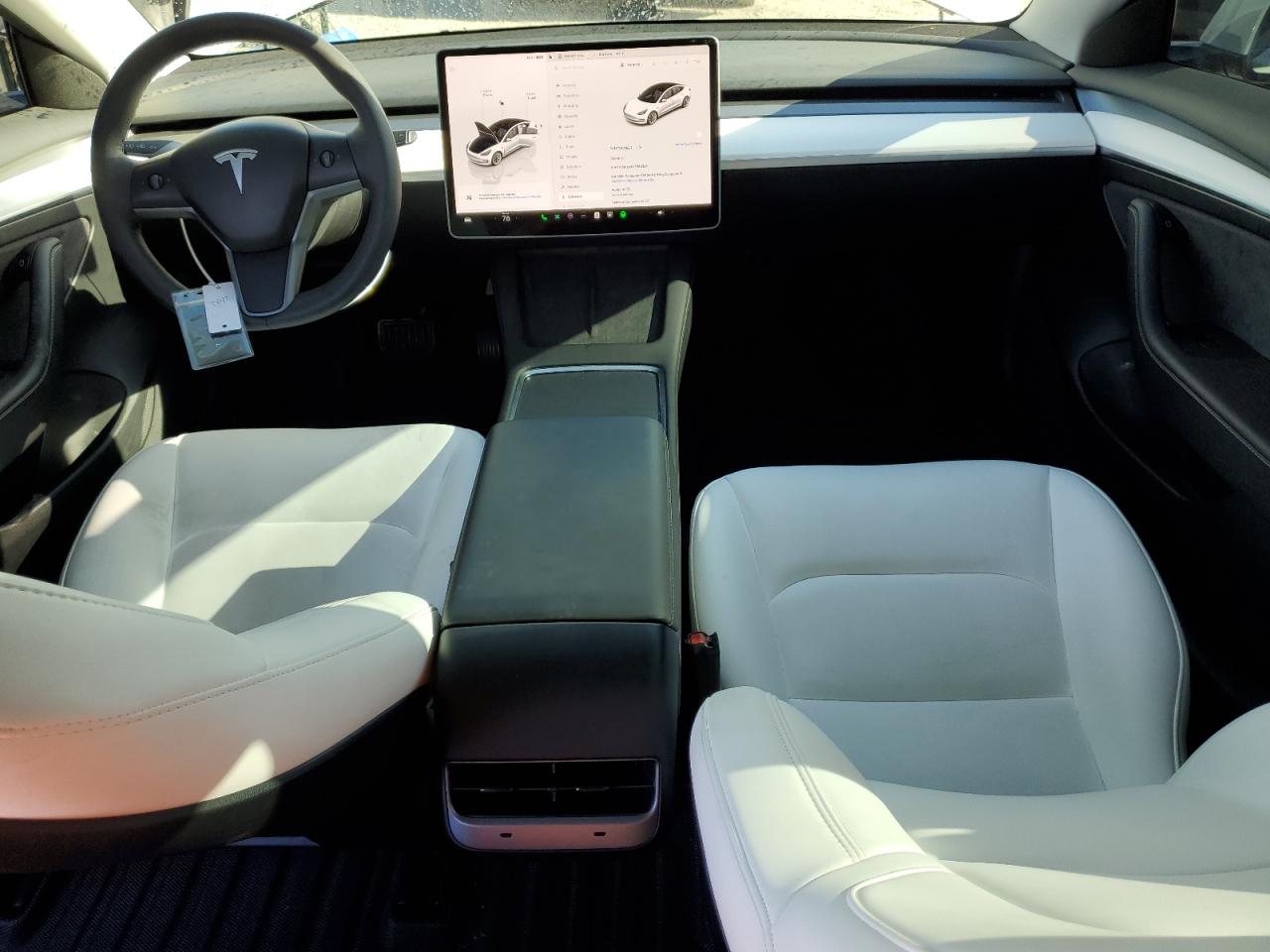 Tesla Model 3 Image 10