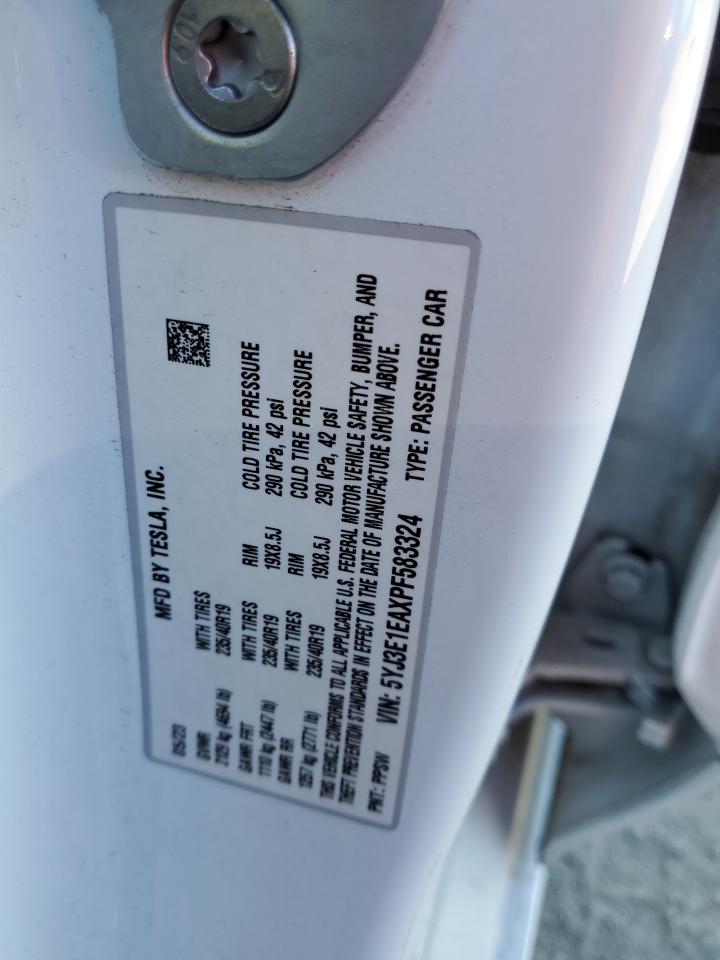 Tesla Model 3 Image 5